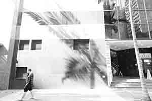 Light on Sheung Wan Post Office, Morrison Street, 3 December 2017