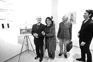 Chu Hing-wah at the opening of his exhibition, Hanart TZ Gallery, Pedder Building, Pedder Street, Central, 8 December 2017