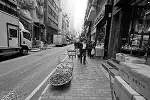 Dried goods on the street, Sheung Wan, 9 December 2017