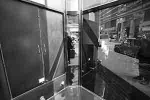 Reflection of the street, Queen's Road Central, Sheung Wan, 9 December 2017