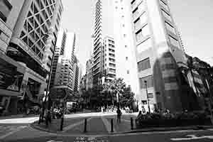 Street scene, junction of Morrison Street and Bonham Strand, Sheung Wan, 3 December 2017