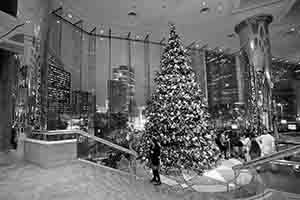 Christmas tree in a hotel lobby, Admiralty, Hong Kong Island, 1 December 2017