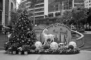 Christmas decorations, Grand Millennium Plaza, Sheung Wan, 23 December 2017