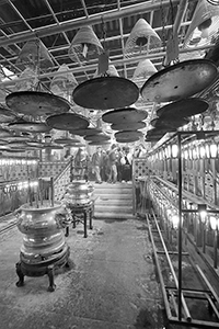 Incense coils in Man Mo Temple, Hollywood Road, Sheung Wan, 7 January 2018