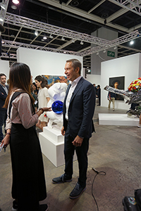 Jeff Koons at Art Basel Hong Kong, Convention and Exhibition Centre,  Wanchai, 27 March 2018