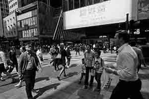 People crossing a road, Central, 28 March 2018