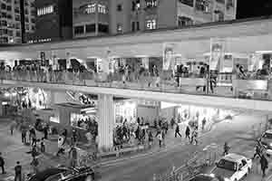 Footbridge in Lockhart Road, Wanchai, 9 March 2018