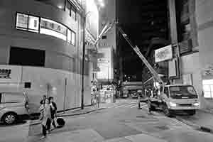 Street scene, Queen Street, Sheung Wan, 13 April 2018