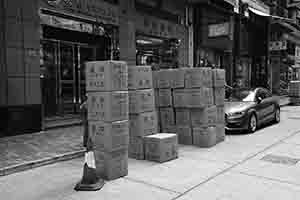 Goods on the road, Sheung Wan, 19 April 2018