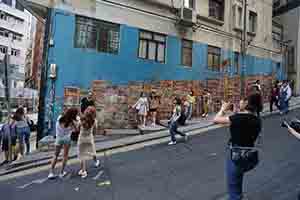 A popular backdrop for selfie photography, Graham Street, Central, 28 April 2018