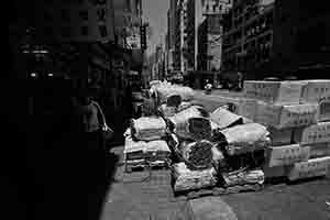 Goods on the street, Des Voeux Road West, Sheung Wan, 28 May 2018
