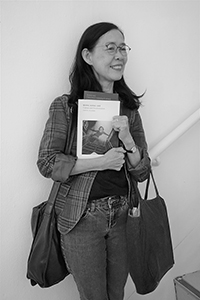 Artist Sze Yuen in the Pao Galleries, Hong Kong Arts Centre, 10 November 2018