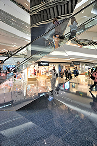 Escalator, Festival Walk, Kowloon Tong, 23 November 2018