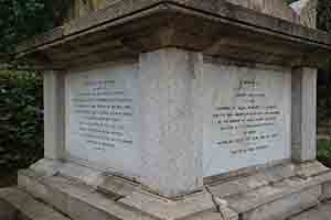 Monument, Hong Kong Cemetery, Happy Valley, 25 November 2018