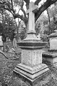 Monument, Hong Kong Cemetery, Happy Valley, 25 November 2018