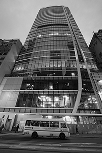 New building at 33 Des Voeux Road West, 10 December 2018