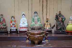 Religious figurines in a temple, Tai Lam Country Park, 16 December 2018