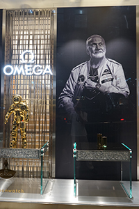 Shop window display, Central, 2 August 2019