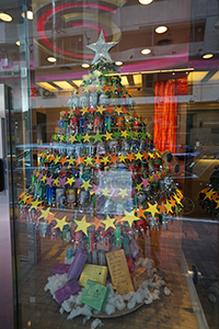 Christmas tree made of aluminium beer and soft drink cans, Cheong Lok Street, Jordan, 22 December 2019