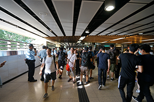 Police guarding Sheung Shui MTR station, 13 July 2019