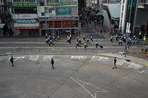 Police advancing, 'Reclaim Sheung Shui' protest against parallel traders from China, Lung Sum Avenue, 13 July 2019