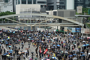 Crowds on Harcourt Road, Admiralty, 31 August 2019