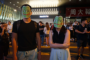 Halloween revellers, Queen's Road Central, 31 October 2019