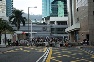 Barricade on Rodney Street, Admiralty, 1 October 2019