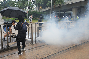 Tear gas used on peaceful protesters, Queensway, Admiralty, 6 October 2019