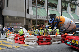 Roadworks outside Shek Tong Tsui Market, Queen's Road West, 7 November 2019