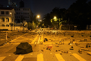 Roadblock on Cheong Wan Road, adjacent to the Polytechnic University, 16 November 2019