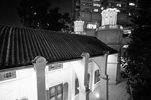 Ohel Leah synagogue at night, Robinson Road, Hong Kong Island, 27 November 2019