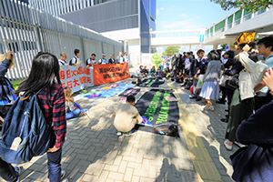 Climate change rally outside the Central Government Offices Complex, Tim Mei Avenue, 29 November 2019