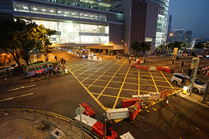 Lung Wo Road and Man Yiu Street blocked by protesters, Central, 2 November 2019