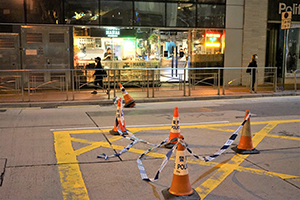Police roadblock on Queen's Road East, Wanchai, 1 January 2020