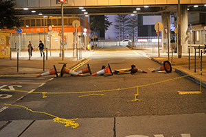 Roadblock at Tamar Street, Admiralty, 1 January 2020