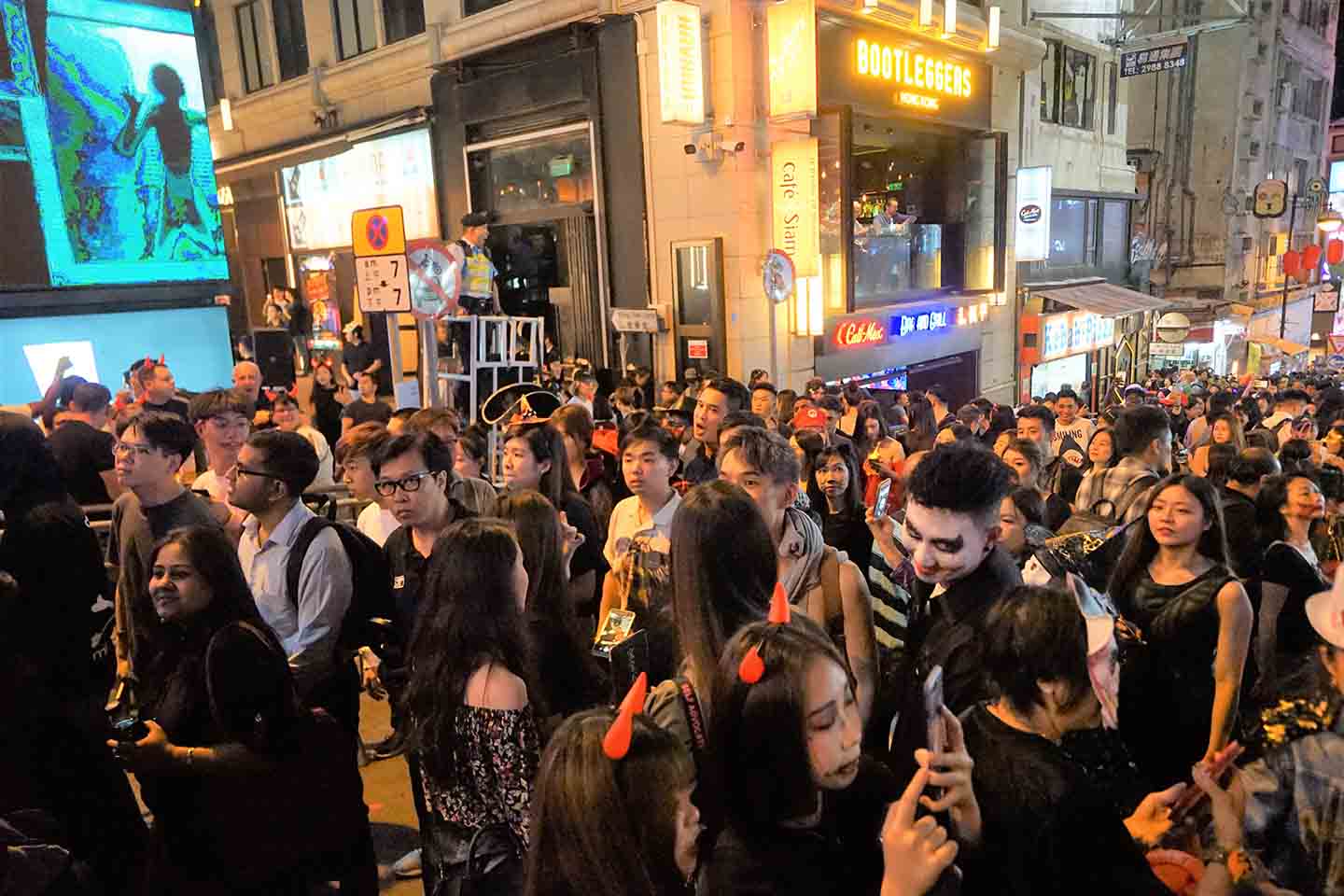 Halloween crowd in Lan Kwai Fong, Central, 31 October 2018 | Hong Kong ...